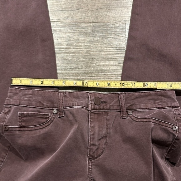 Maurices plum, distressed, denim stretch, jeans/pants 29” - Picture 5 of 8